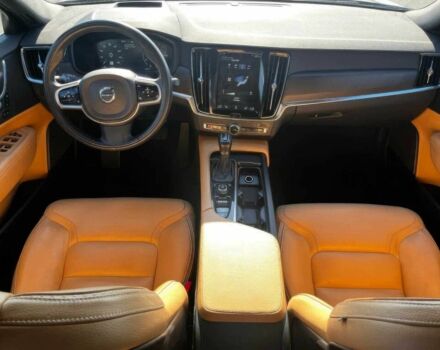 Красный Вольво Другая, объемом двигателя 2 л и пробегом 39 тыс. км за 8000 $, фото 8 на Automoto.ua