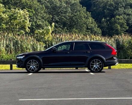 Красный Вольво Другая, объемом двигателя 2 л и пробегом 39 тыс. км за 8000 $, фото 3 на Automoto.ua