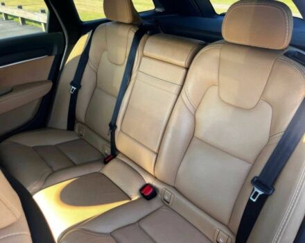 Красный Вольво Другая, объемом двигателя 2 л и пробегом 39 тыс. км за 8000 $, фото 9 на Automoto.ua