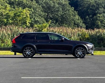 Красный Вольво Другая, объемом двигателя 2 л и пробегом 39 тыс. км за 8000 $, фото 7 на Automoto.ua