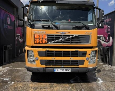 Желтый Вольво Другая, объемом двигателя 9.4 л и пробегом 800 тыс. км за 16000 $, фото 2 на Automoto.ua