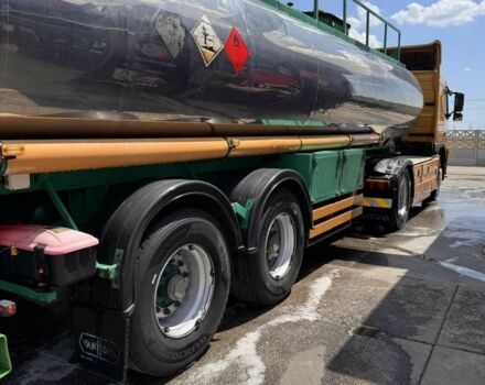 Желтый Вольво Другая, объемом двигателя 9.4 л и пробегом 800 тыс. км за 16000 $, фото 5 на Automoto.ua