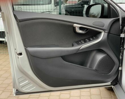 Серый Вольво Другая, объемом двигателя 1.6 л и пробегом 272 тыс. км за 10000 $, фото 8 на Automoto.ua