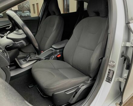 Серый Вольво Другая, объемом двигателя 1.6 л и пробегом 272 тыс. км за 10000 $, фото 10 на Automoto.ua