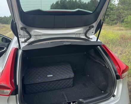 Сірий Вольво Інша, об'ємом двигуна 2 л та пробігом 26 тис. км за 18500 $, фото 5 на Automoto.ua