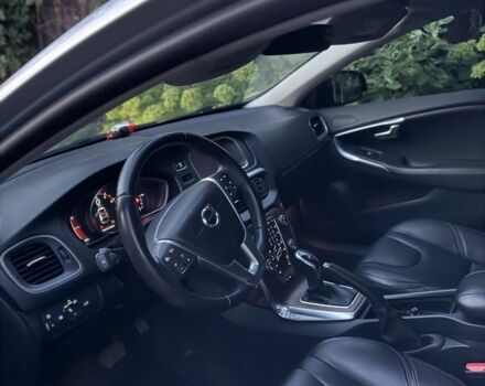 Сірий Вольво Інша, об'ємом двигуна 2 л та пробігом 60 тис. км за 18000 $, фото 3 на Automoto.ua