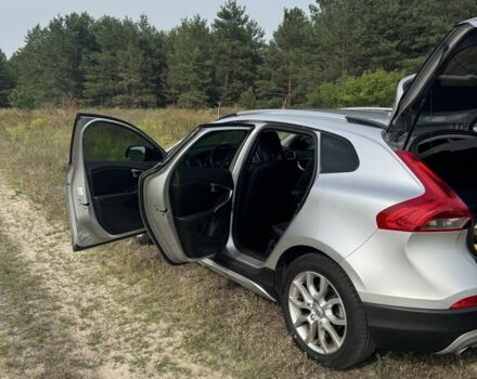 Сірий Вольво Інша, об'ємом двигуна 2 л та пробігом 26 тис. км за 18500 $, фото 1 на Automoto.ua