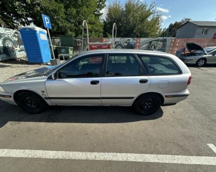 Серый Вольво Другая, объемом двигателя 1.9 л и пробегом 328 тыс. км за 3000 $, фото 1 на Automoto.ua