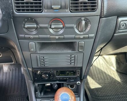 Серый Вольво Другая, объемом двигателя 1.9 л и пробегом 328 тыс. км за 3000 $, фото 7 на Automoto.ua