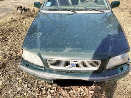 Вольво Другая 2002 в Вышгороде на Automoto.ua Зеленый Вольво Другая, объемом двигателя 1.9 л и пробегом 200 тыс. км за 20000 $, фото 1 на Automoto.ua