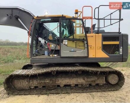 Желтый Вольво EC 220D, объемом двигателя 6 л и пробегом 0 тыс. км за 151340 $, фото 5 на Automoto.ua