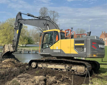 Вольво EC 220DL, объемом двигателя 0 л и пробегом 0 тыс. км за 87794 $, фото 2 на Automoto.ua