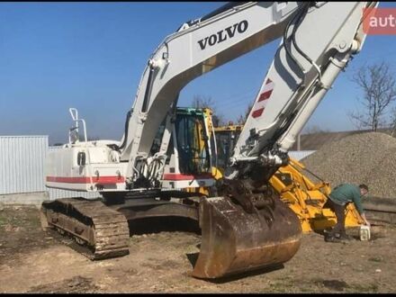 Вольво EC 240CL 1998 у Чернівцях на Automoto.ua Вольво EC 240CL, об'ємом двигуна 0 л та пробігом 0 тис. км за 8540 $, фото 1 на Automoto.ua