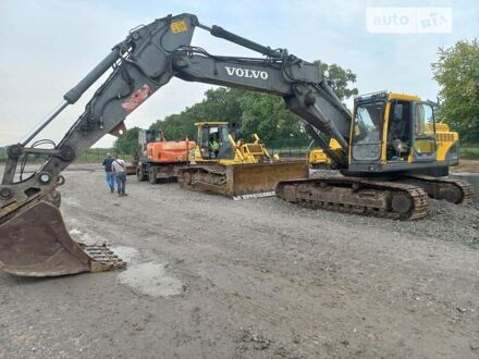 Вольво EC 240CL 2002 в Киеве на Automoto.ua Вольво EC 240CL, объемом двигателя 0 л и пробегом 15 тыс. км за 33900 $, фото 1 на Automoto.ua