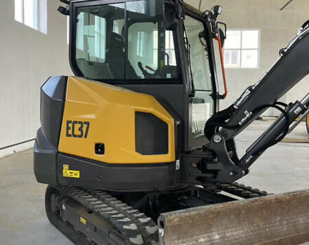 Серый Вольво EC 35, объемом двигателя 0 л и пробегом 0 тыс. км за 61475 $, фото 1 на Automoto.ua