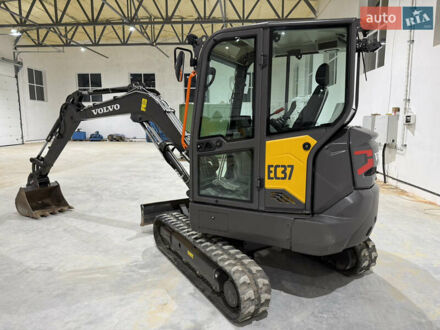 Серый Вольво EC 35, объемом двигателя 0 л и пробегом 0 тыс. км за 60429 $, фото 1 на Automoto.ua