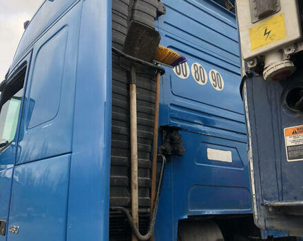 Синій Вольво Ф, об'ємом двигуна 0 л та пробігом 10 тис. км за 21850 $, фото 5 на Automoto.ua