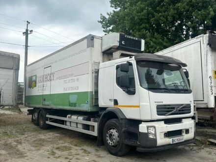 Белый Вольво ФЕ, объемом двигателя 7.15 л и пробегом 720 тыс. км за 21300 $, фото 1 на Automoto.ua