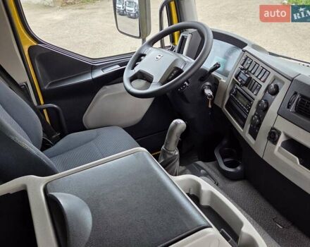 Желтый Вольво ФЕ, объемом двигателя 7.2 л и пробегом 339 тыс. км за 72000 $, фото 16 на Automoto.ua