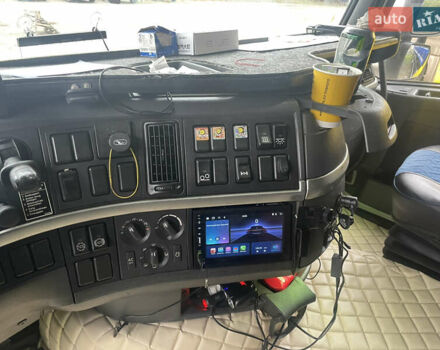 Белый Вольво FH 12, объемом двигателя 12.13 л и пробегом 1 тыс. км за 19999 $, фото 9 на Automoto.ua