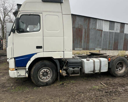 Белый Вольво FH 12, объемом двигателя 12.13 л и пробегом 600 тыс. км за 3600 $, фото 2 на Automoto.ua