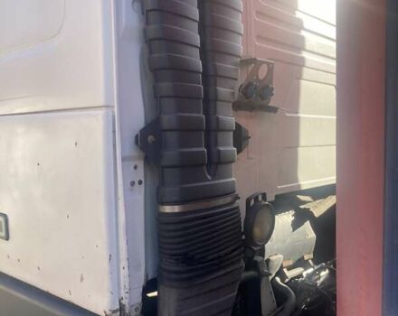 Белый Вольво FH 12, объемом двигателя 12 л и пробегом 596 тыс. км за 3500 $, фото 9 на Automoto.ua