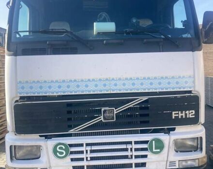 Белый Вольво FH 12, объемом двигателя 12 л и пробегом 596 тыс. км за 3500 $, фото 1 на Automoto.ua