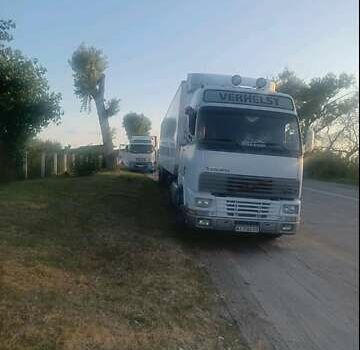 Белый Вольво FH 12, объемом двигателя 12 л и пробегом 2 тыс. км за 5500 $, фото 1 на Automoto.ua