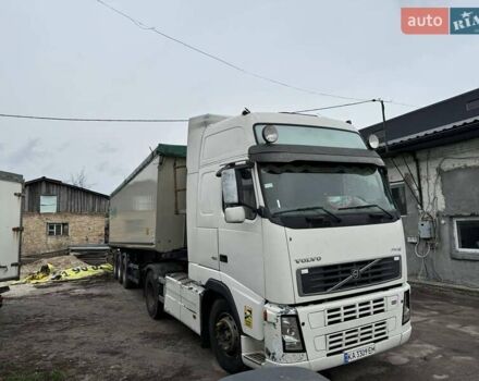 Белый Вольво FH 12, объемом двигателя 12.1 л и пробегом 1000 тыс. км за 19000 $, фото 1 на Automoto.ua