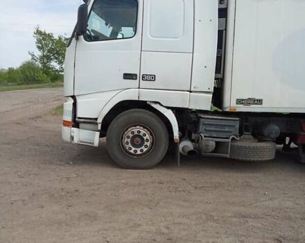 Белый Вольво FH 12, объемом двигателя 0 л и пробегом 1000 тыс. км за 12000 $, фото 3 на Automoto.ua