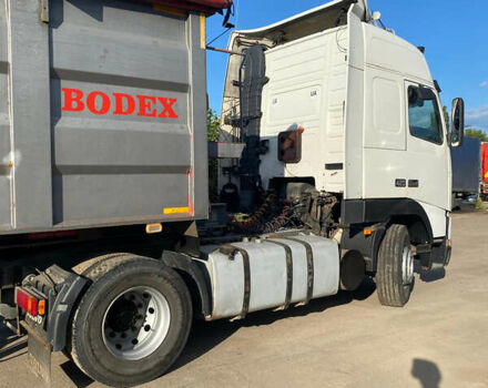 Білий Вольво FH 12, об'ємом двигуна 12.5 л та пробігом 980 тис. км за 19700 $, фото 2 на Automoto.ua