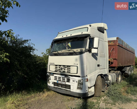 Белый Вольво FH 12, объемом двигателя 12 л и пробегом 2 тыс. км за 28000 $, фото 1 на Automoto.ua