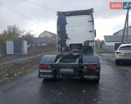 Вольво FH 12 1997 у Прилуках на Automoto.ua Білий Вольво FH 12, об'ємом двигуна 12.9 л та пробігом 124 тис. км за 5000 $, фото 1 на Automoto.ua