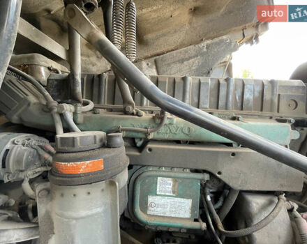Вольво FH 12 1998 в Карловке на Automoto.ua Белый Вольво FH 12, объемом двигателя 12.1 л и пробегом 2 тыс. км за 4100 $, фото 6 на Automoto.ua