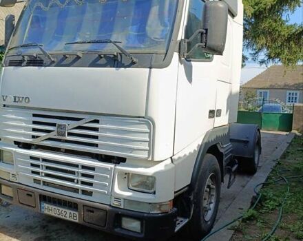 Белый Вольво FH 12, объемом двигателя 12.1 л и пробегом 100 тыс. км за 4800 $, фото 7 на Automoto.ua