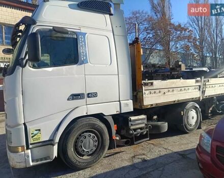 Белый Вольво FH 12, объемом двигателя 0 л и пробегом 1000 тыс. км за 5500 $, фото 1 на Automoto.ua