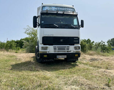 Белый Вольво FH 12, объемом двигателя 12.9 л и пробегом 900 тыс. км за 6500 $, фото 3 на Automoto.ua