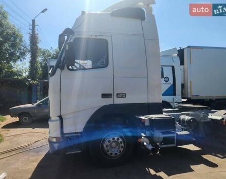 Белый Вольво FH 12, объемом двигателя 0 л и пробегом 2 тыс. км за 6000 $, фото 2 на Automoto.ua