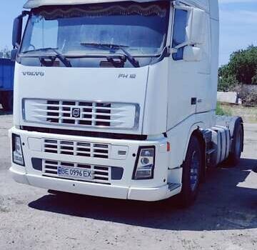 Білий Вольво FH 12, об'ємом двигуна 12.1 л та пробігом 2 тис. км за 7948 $, фото 6 на Automoto.ua
