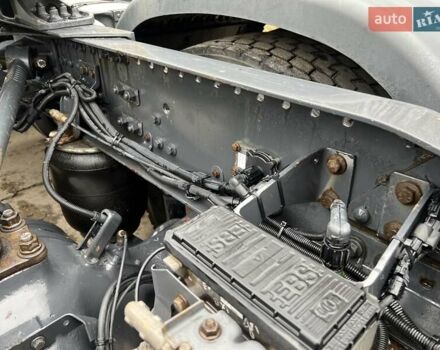 Белый Вольво FH 12, объемом двигателя 12 л и пробегом 698 тыс. км за 10900 $, фото 21 на Automoto.ua