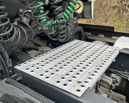 Белый Вольво FH 12, объемом двигателя 12 л и пробегом 698 тыс. км за 10900 $, фото 38 на Automoto.ua