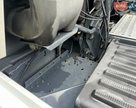 Белый Вольво FH 12, объемом двигателя 12 л и пробегом 698 тыс. км за 10900 $, фото 23 на Automoto.ua