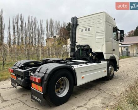 Белый Вольво FH 12, объемом двигателя 12 л и пробегом 698 тыс. км за 10900 $, фото 11 на Automoto.ua
