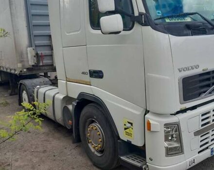 Белый Вольво FH 12, объемом двигателя 12.1 л и пробегом 2 тыс. км за 9500 $, фото 3 на Automoto.ua
