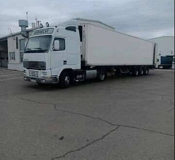 Белый Вольво FH 12, объемом двигателя 12 л и пробегом 2 тыс. км за 5500 $, фото 1 на Automoto.ua