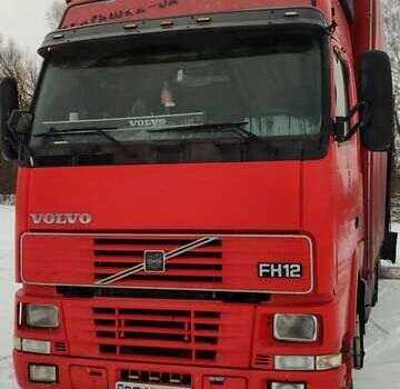 Красный Вольво FH 12, объемом двигателя 12 л и пробегом 865 тыс. км за 13000 $, фото 4 на Automoto.ua