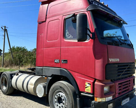 Красный Вольво FH 12, объемом двигателя 12.11 л и пробегом 1000 тыс. км за 6600 $, фото 2 на Automoto.ua