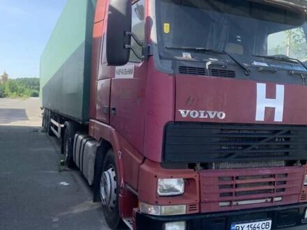 Красный Вольво FH 12, объемом двигателя 12 л и пробегом 860 тыс. км за 12000 $, фото 1 на Automoto.ua