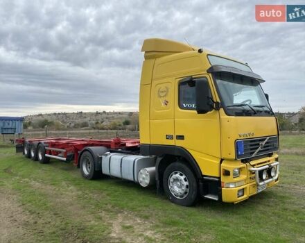 Желтый Вольво FH 12, объемом двигателя 6 л и пробегом 2 тыс. км за 6800 $, фото 2 на Automoto.ua
