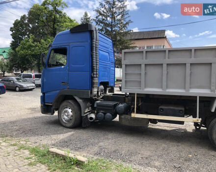 Синий Вольво FH 12, объемом двигателя 12.1 л и пробегом 500 тыс. км за 13500 $, фото 4 на Automoto.ua